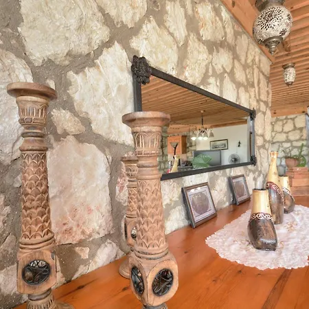 Korunakli Ceylin * Uzumlu (Mediterranean)